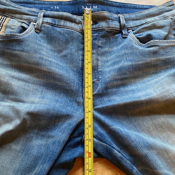 White House Black Market Blue Jeans - Picture 5 of 10